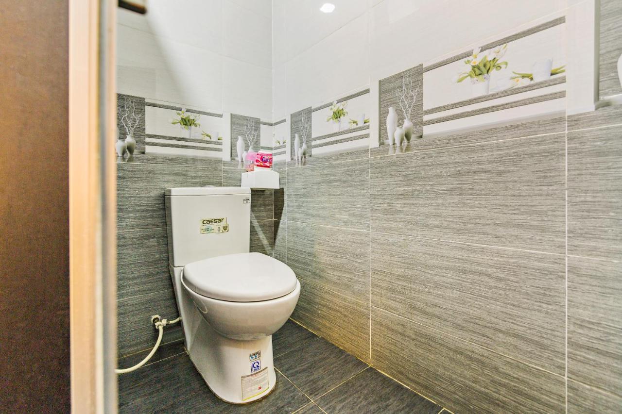 Spot On 711 Otium Hostel Дананг Екстер'єр фото